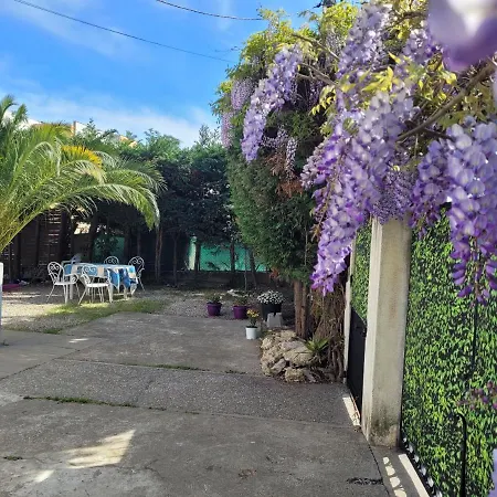 Holiday home La Desiree - De Villa, 68m2, 8 Personnes Max, Climatise, 4 Etoiles, 120m2 De Jardin Et Parking, Wifi, Vu Antibes