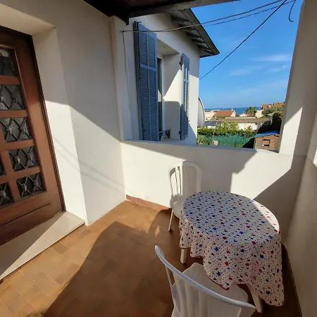 La Desiree - De Villa, 68m2, 8 Personnes Max, Climatise, 4 Etoiles, 120m2 De Jardin Et Parking, Wifi, Vu Holiday home *