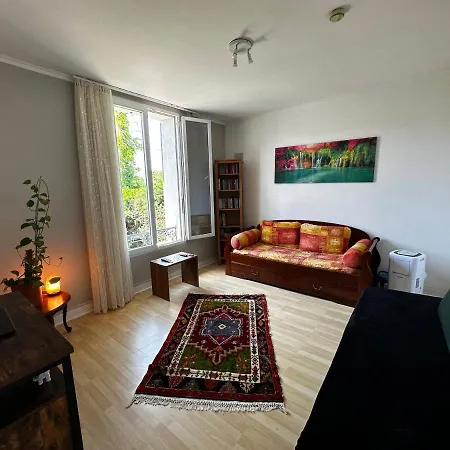 Holiday home La Desiree - De Villa, 68m2, 8 Personnes Max, Climatise, 4 Etoiles, 120m2 De Jardin Et Parking, Wifi, Vu Antibes
