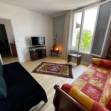 La Desiree - De Villa, 68m2, 8 Personnes Max, Climatise, 4 Etoiles, 120m2 De Jardin Et Parking, Wifi, Vu Holiday home